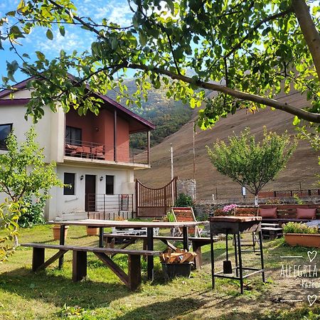---Allegria House--- Kazbegi Bagian luar foto