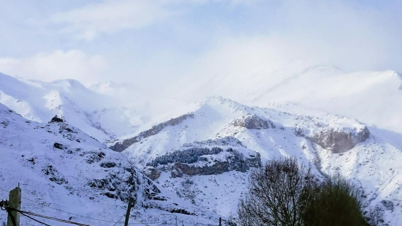 ---Allegria House--- Kazbegi Bagian luar foto