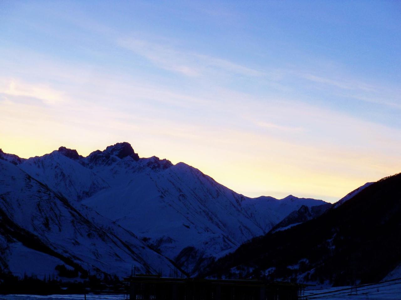 ---Allegria House--- Kazbegi Bagian luar foto